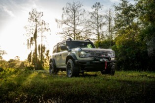 2022 Ford Bronco® Everglades™ Desert Sand 
